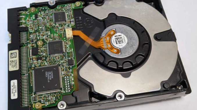 IBM Deskstar IC35L020AVER07-0 Festplatte 20GB Platine