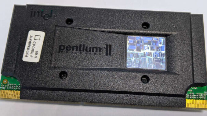 Intel Pentium II 400 Slot 1 Prozessor SL357