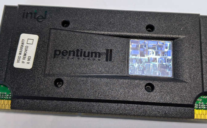 Intel Pentium II 400 Slot 1 Prozessor SL357