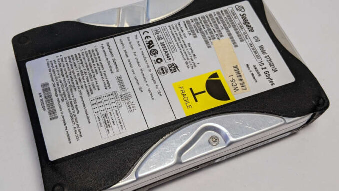 Seagate ST310212A Festplatte 10GB ATA IDE