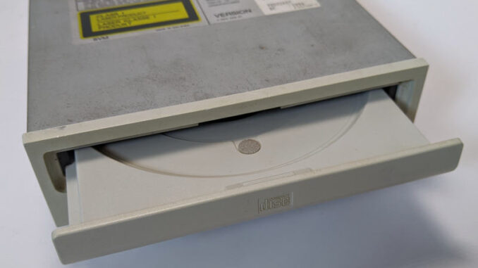 Sony CDU33A-01 CD-ROM non-IDE Interface Schublade