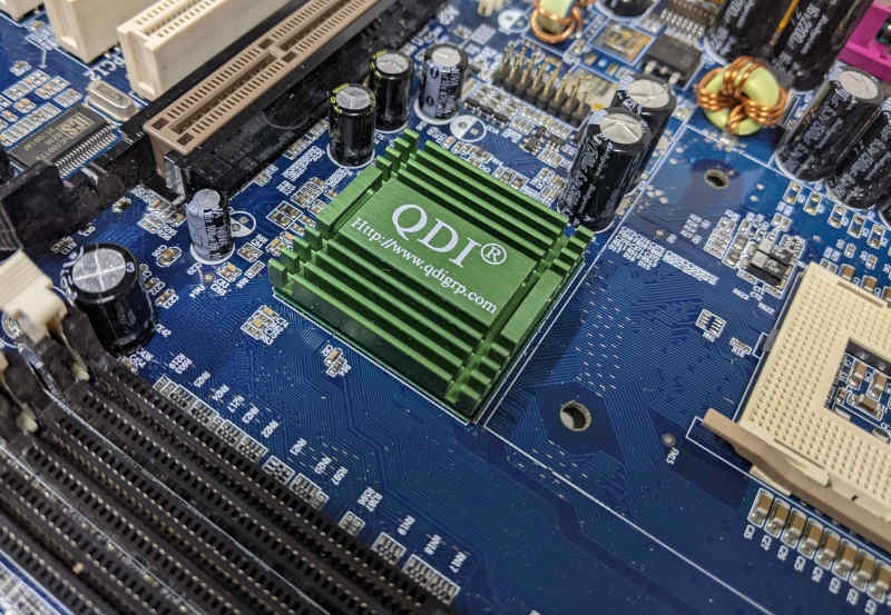 QDI Superb IV PC-Mainboard Northbridge Kühler