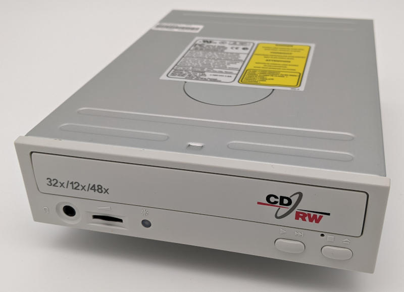CyberDrive CW058D CD-Rekorder ATAPI CDRW-Laufwerk - 32x 12x 48x