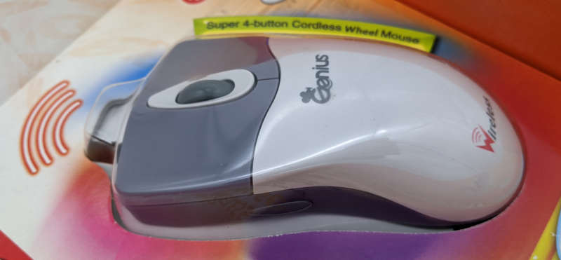 Genius Wireless NetScroll Wheel Mouse - Originalverpackung - Blisterverpackung