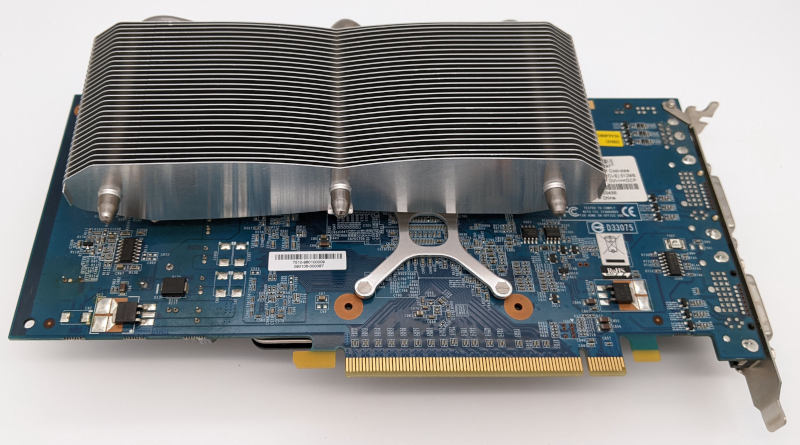 Sparkle GeForce 9600 GT Grafikkarte - PCI-Express - 512MB GDDR3 - Fanless - Kühler auf der Rückseite